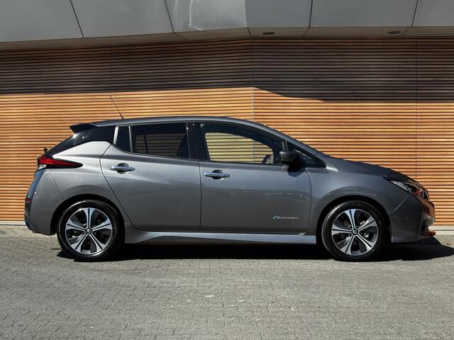 Nissan LEAF Tekna 40 kWh Camera / Trekhaak / Navigatie