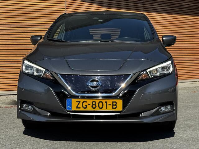 Nissan LEAF Tekna 40 kWh Camera / Trekhaak / Navigatie