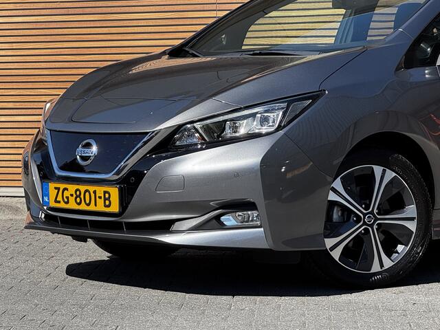 Nissan LEAF Tekna 40 kWh Camera / Trekhaak / Navigatie