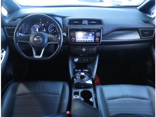 Nissan LEAF Tekna 40 kWh Clima/Navi/Trekhaak/Adaptief Cruisecontrol