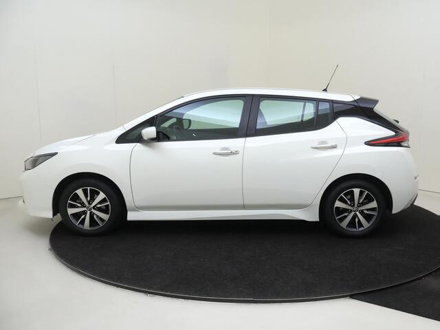 Nissan LEAF Acenta 40 kWh | Parkeercamera | Navigatie