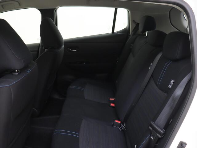Nissan LEAF Acenta 40 kWh | Parkeercamera | Navigatie