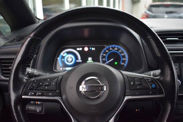 Nissan LEAF Tekna 40 kWh//Led!