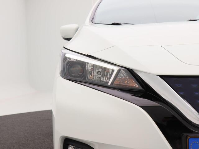Nissan LEAF Acenta 40 kWh | SOH 87% | LED | Cruise Control | Navigatieysteem | Airco | Parkeersensoren | Privacy Glass | Stoel- en Stuur Verwarming | 16 Inch