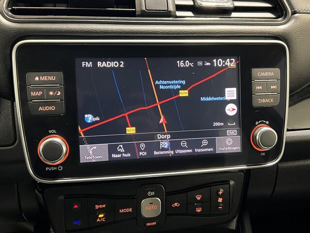 Nissan LEAF Tekna 40 kWh | Navigatie/Android/Apple Carplay | LM Velgen 17" | Voorstoelen/Achterbank Verwarmd |