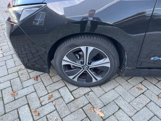 Nissan LEAF N-Connecta 40 kWh Camera / Stoel & stuur verwarming / LMV / Led