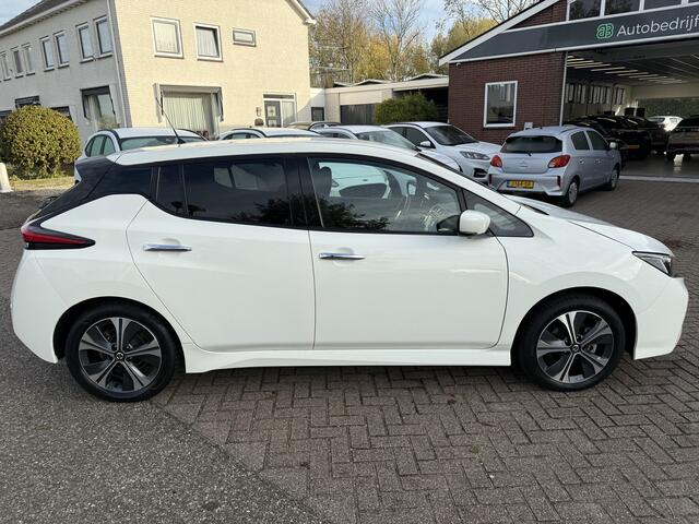 Nissan LEAF N-Connecta 40 kWh 360 camera, Carplay, Navi, 37121km