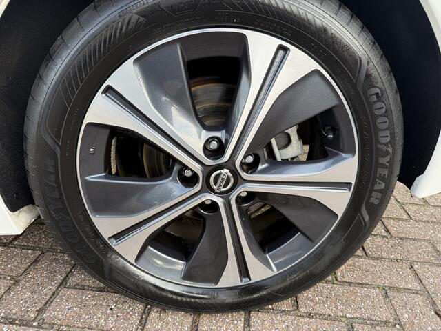 Nissan LEAF N-Connecta 40 kWh 360 camera, Carplay, Navi, 37121km