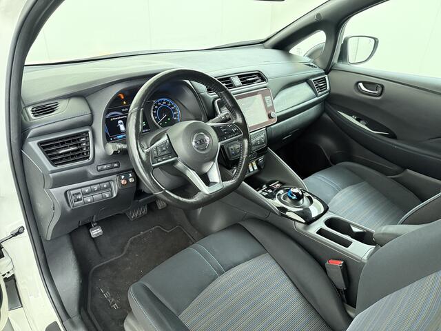 Nissan LEAF Acenta 40kWh Navi Camera Adap.Cruise Apple Carplay Android Ecc SOH 88% DAB Stuur-Stoel-Achterbankverwarming Lmv Privacy Glas Rijstrooksensor Origineel Nederlandse Auto 1e Eigenaar