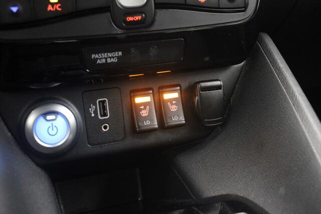 Nissan LEAF N-Connecta 40 kWh - Carplay, Navi, Camera, Cruise, Stoelverw.
