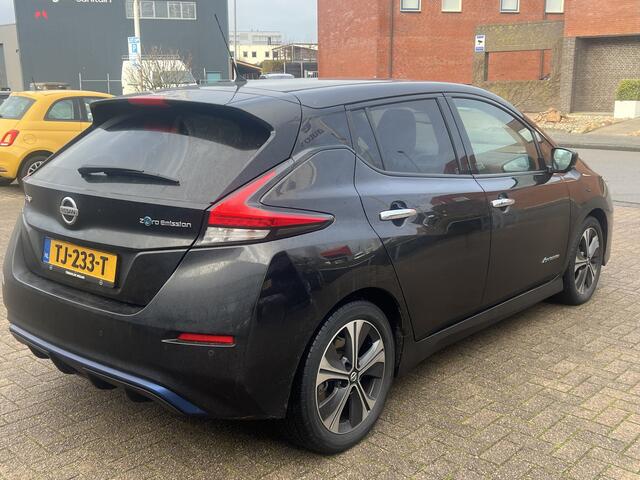 Nissan LEAF 2.ZERO EDITION 40 kWh Navigatie Carplay Stoel + Stuur verwarming Leder Led koplampen Dab ACC Getint Glas NL Auto