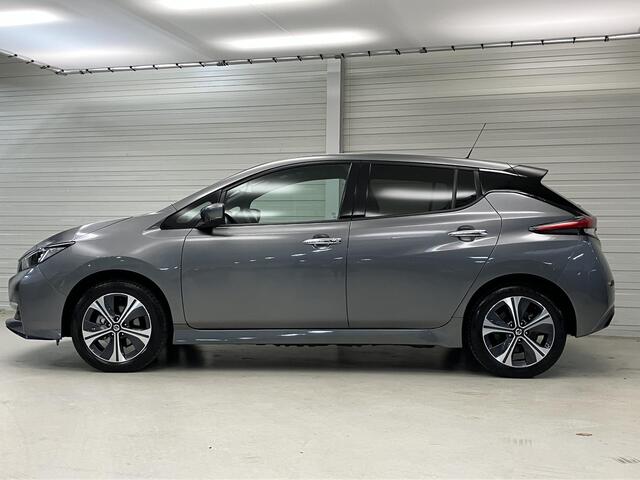 Nissan LEAF e+ N-Connecta 62 kWh / Eerste Eigenaar / Dealer Onderhouden / 385 KM WLTP / Navigatie / Stoel- en Stuurverwarming / 360 Graden Camera / Cruise Control / Climate Control /