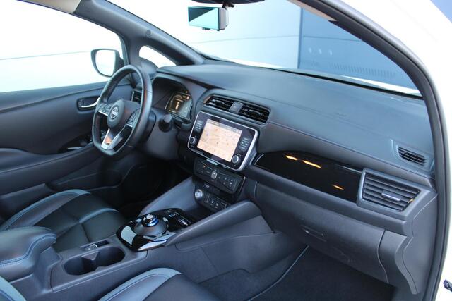Nissan LEAF Tekna 40 kWh Automaat Airco Navi Camera Carplay 11.128km Nieuwstaat