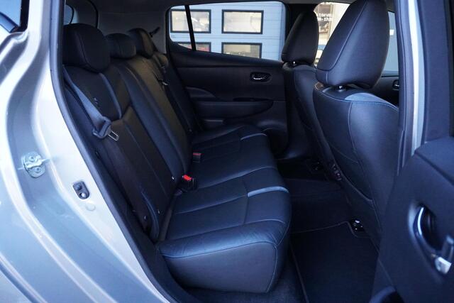 Nissan LEAF Tekna 39 kWh + PRO PILOT / BOSE AUDIO / 360 CAMERA