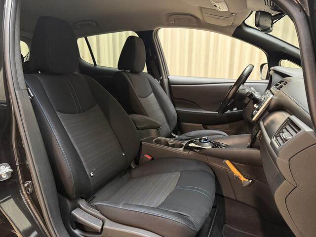 Nissan LEAF 2.ZERO EDITION 40 kWh Org.NL! / 360 / Adaptive Cruise / Carplay / Stoel-/Stuurverwarming / Keyless / 17'' LMV