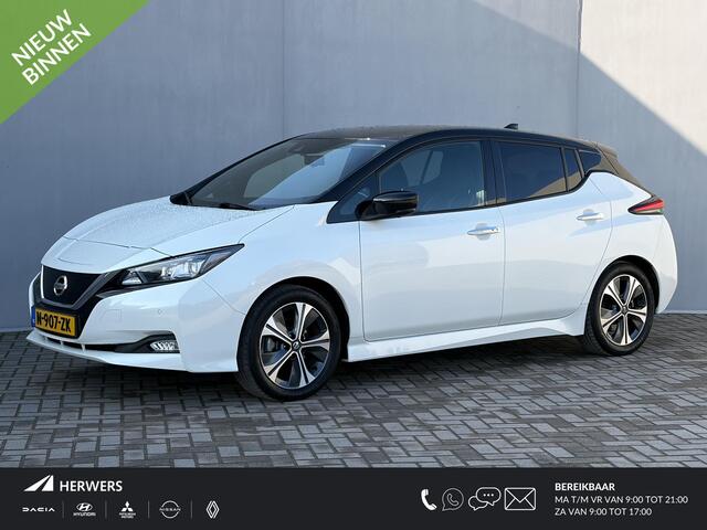 Nissan LEAF Tekna 40 kWh / Stoelverwarming voor en achter / Adaptieve cruise control / Stuurverwarming / Afneembare trekhaak / Navigatie / Bose / Lederen bekleding