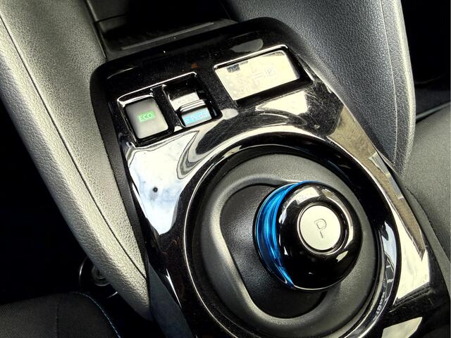 Nissan LEAF e+ N-Connecta 59 kWh SOH 94%, App Connect, 17''Lmv, Stoelverwarming