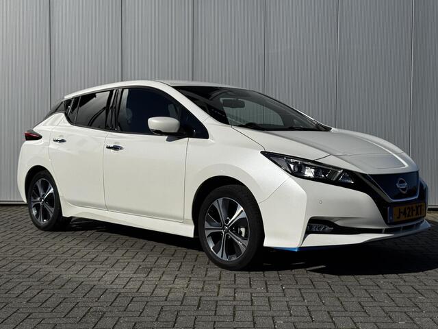 Nissan LEAF e+ N-Connecta 62 kWh / Soh 92,56% / Navigatie / Parkeersensoren v+a / Winter en zomer set / Stoelverwarming /