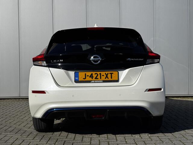 Nissan LEAF e+ N-Connecta 62 kWh / Soh 92,56% / Navigatie / Parkeersensoren v+a / Winter en zomer set / Stoelverwarming /