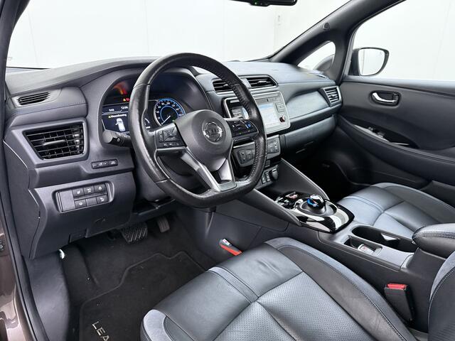 Nissan LEAF Tekna 40kWh Leer Bose®-Hifi Apple Carplay Android Auto Adap.Cruise 360°Camera Navi Ecc Stoel+Stuurverwarming Keyless DAB Dodehoek detector Rijstrooksensor Uitparkeer waarschuwing Verkeersbord detectie Bluetooth Privacy Glas Lmv 17" SOH 87.93% Origineel Ne