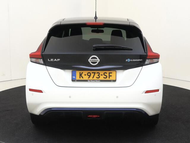 Nissan LEAF e+ Tekna 62 kWh | achterbank verwarmd | airco automatisch | Apple Carplay/Android Auto | Autonomous Emergency Braking | cruise control adaptief met Stop&Go | dodehoek detectie | file assistent | lederen/microvezel bekleding | LED koplampen | lichtmetalen 