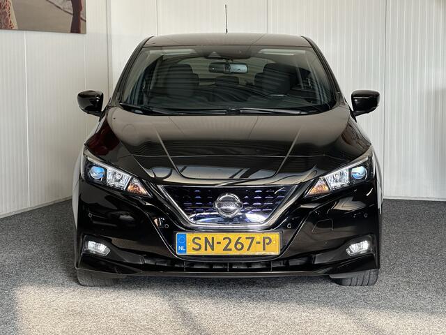 Nissan LEAF 2.ZERO EDITION 40 kWh NAVIGATIE ADAPTIVE CRUISE CONTROL STOEL/STUUR/ ACHTERBANKVERWARMING APPLE CARPLAY/ANDROID DODEHOEKSENSOREN 360 CAMERA ZEER MOOI !! 3010 DEK