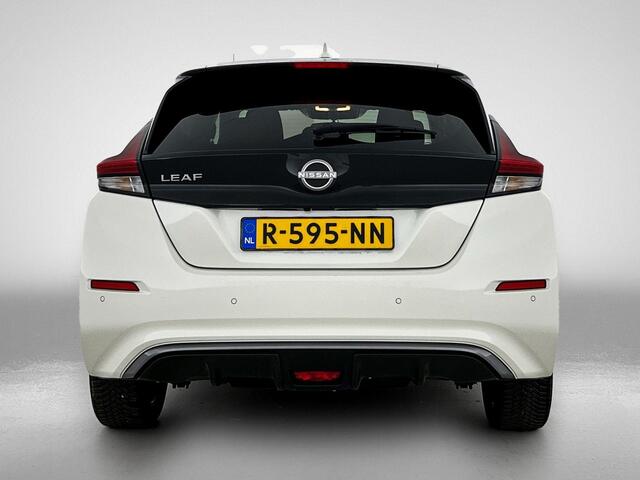 Nissan LEAF N-Connecta 40 kWh | navigatiesysteem full map |airco automatisch | Apple Carplay/Android Auto | cruise control adaptief | dodehoekdetectie met correctie | lichtmetalen velgen 17" | voorstoelen verwarmd | warmtepomp |