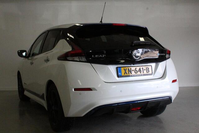 Nissan LEAF Tekna 40 kWh | BOSE | ACC | VOOR+AB/VERW | CAMERA | STUUR-VERW | CARPLAY | NAVI | LMV |