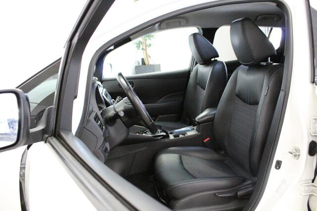 Nissan LEAF Tekna 40 kWh | BOSE | ACC | VOOR+AB/VERW | CAMERA | STUUR-VERW | CARPLAY | NAVI | LMV |