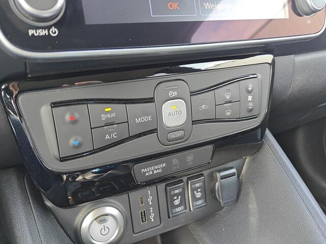 Nissan LEAF Tekna 39 kWh