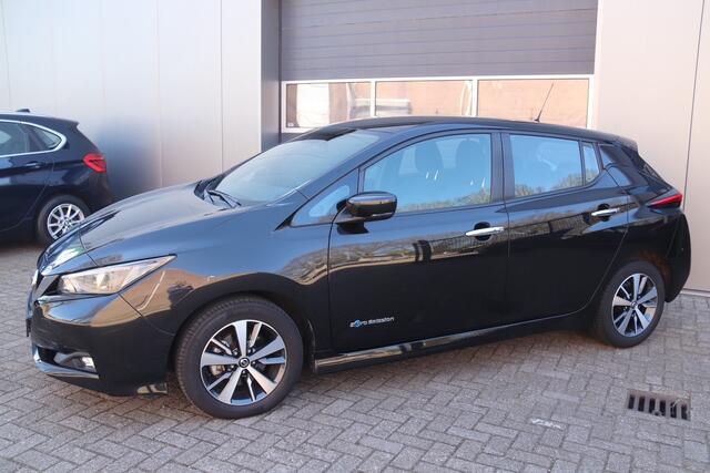 Nissan LEAF Acenta 40 kWh, Camera, Cruise, Navi