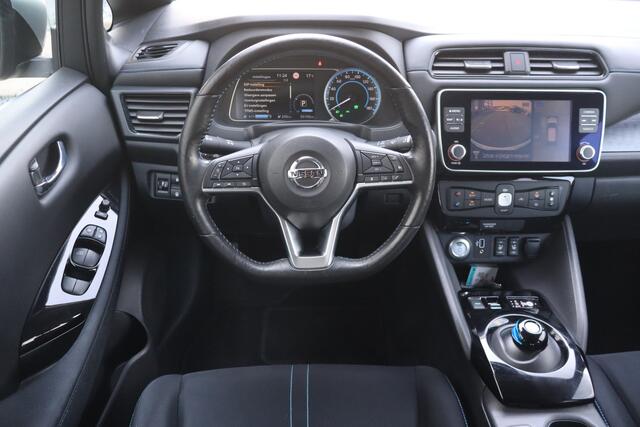 Nissan LEAF N-Connecta 40 kWh - NL- Auto!! Stoel+Stuurverw. I Camera 360 I Dode Hoek