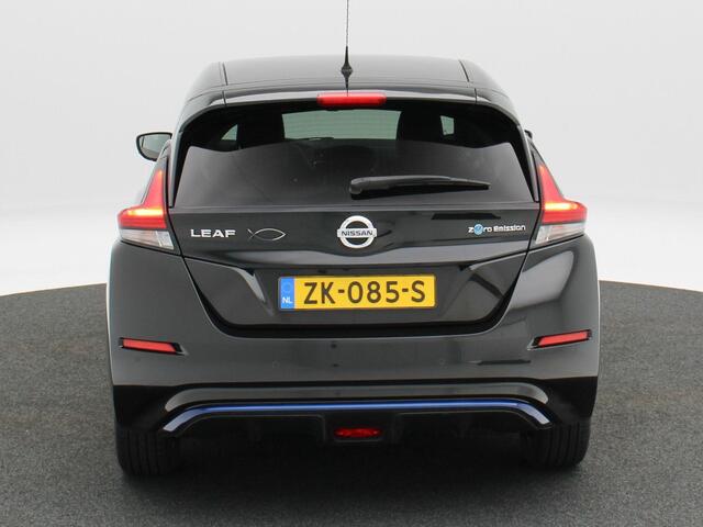 Nissan LEAF Tekna 40 kWh 150 Pk | 360° Camera | Stoelverwarming | Achterbank Verwarming | Navigatie | Bose Audio | Adaptive Cruise | 17 Inch | 145.323 Km !!