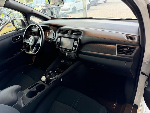 Nissan LEAF Acenta 40 kWh 1e eig ,Adapt,Cruise. Navi, Camera,Bleutooth Enz,Enz !!