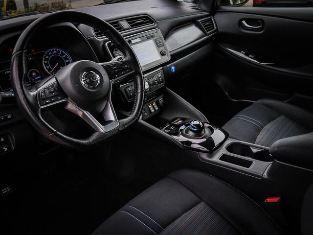 Nissan LEAF Acenta 40 kWh .