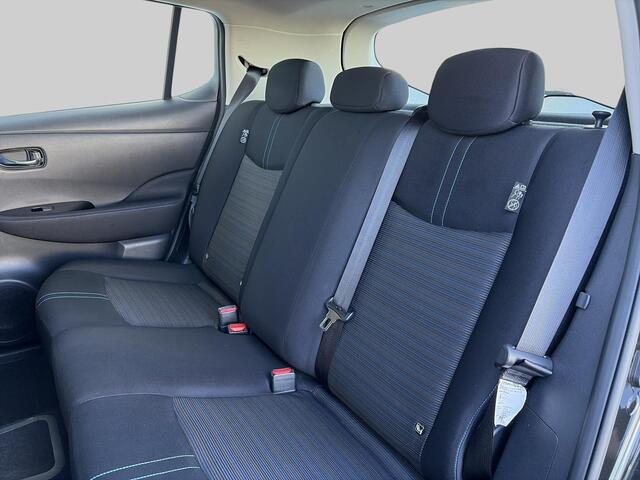 Nissan LEAF Acenta 40 kWh | Stuur-Stoelverwarming | Carplay