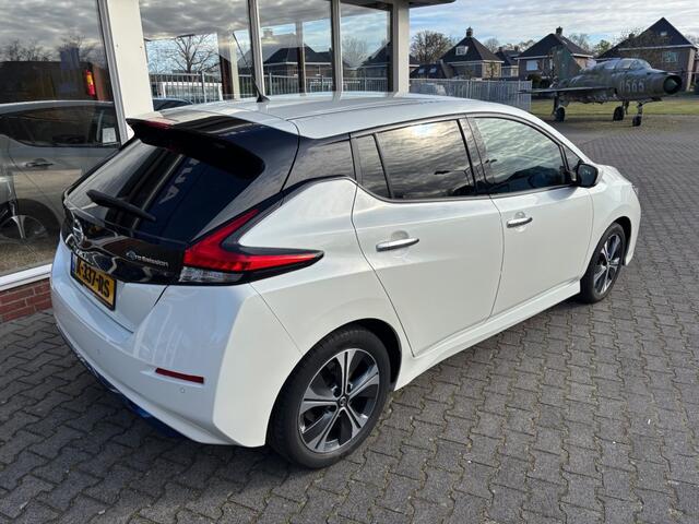 Nissan LEAF N-Connecta 40 kWh