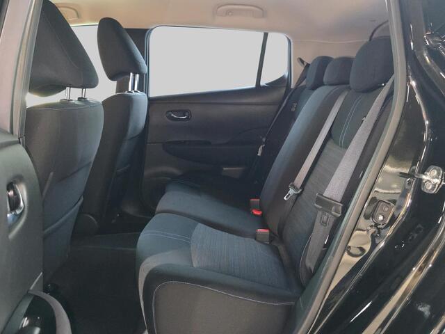 Nissan LEAF Acenta 40 kWh | Automaat | Adaptive Cruisecontrol | Achteruitrijcamera | Navigatie | 270 KM WLTP |