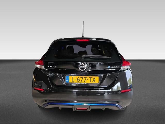 Nissan LEAF Acenta 40 kWh | Automaat | Adaptive Cruisecontrol | Achteruitrijcamera | Navigatie | 270 KM WLTP |