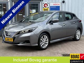 nissan-leaf-acenta-40-kwh--camera-