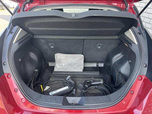 Nissan LEAF Acenta 40 kWh | SOH 86% | Achteruitrijcamera | Adaptive Cruise Control | Navigatie | Climate Control |