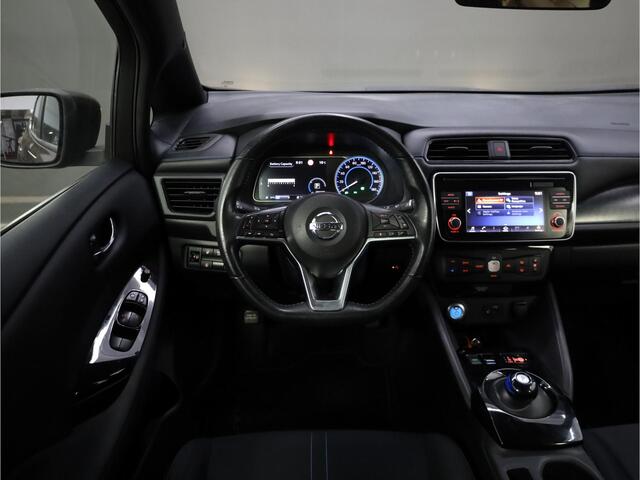 Nissan LEAF | Acenta 40 kWh | Adaptive cruise control | Camera | Climate control