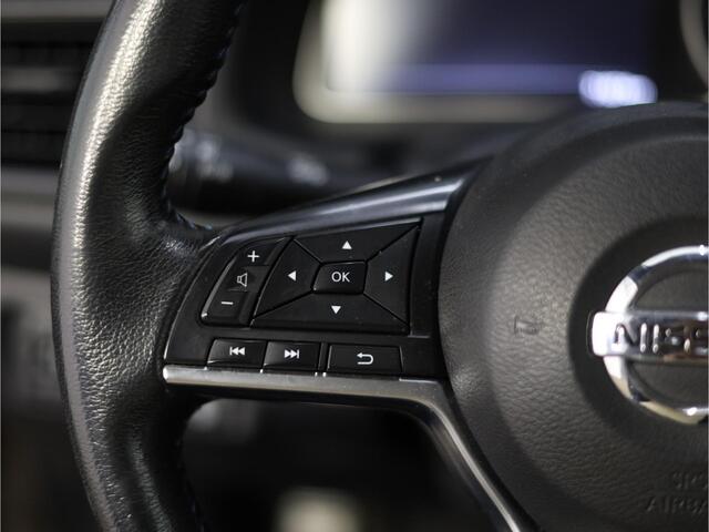 Nissan LEAF | Acenta 40 kWh | Adaptive cruise control | Camera | Climate control