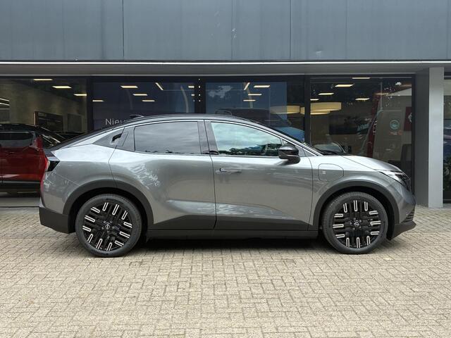 Nissan LEAF Evolve 52 kWh DEMO | Lederen bekleding | Stoel- en stuurverwarming | Stoelmassage | Climate Control | Parkeersensoren voor- en achter | Warmtepomp | Navigatiesysteem | BOSE Soundsystem | Head-up Display | Dimmend panoramisch dak | Fabrieksgarantie