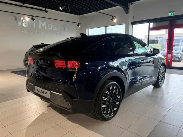 Nissan LEAF Evolve 52 kWh 177PK | Rijklaarprijs incl. inruilvoordeel! | BOSE Audio | Panoramadak | Google Navigatie | 360 Camera | 19'' Inch Velgen | Adaptieve Cruise Control met Stuurhulp | Apple CarPlay & Android Auto | Nieuw uit voorraad leverbaar!