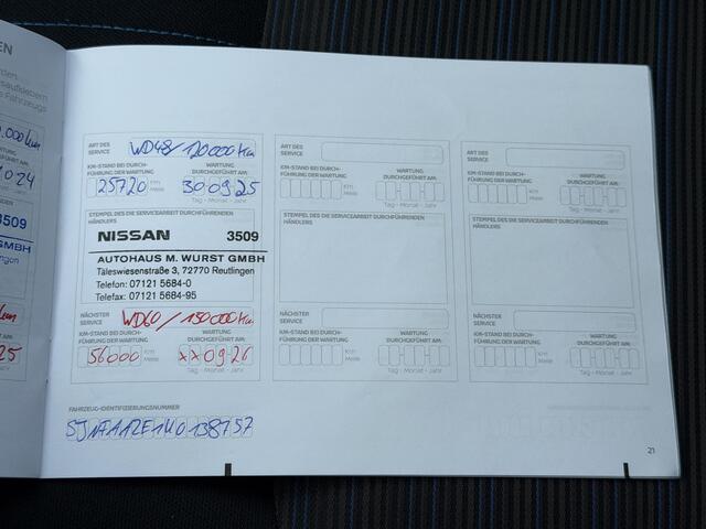 Nissan LEAF Acenta 40 kWh / Dealer Onderhouden / Navigatie via Apple Carplay & Android Auto / Camera / Adaptieve Cruise / Stoelverwarming / Dodehoek Detectie /