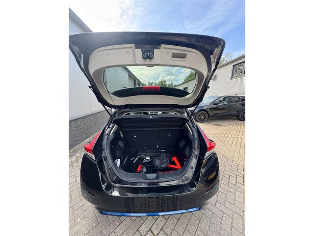 Nissan LEAF Tekna 40 kWh ¤ 8250,- Netto exportprijs excl BTW
