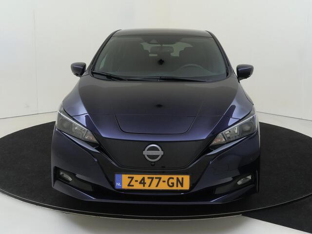 Nissan LEAF N-Connecta 39 kWh | airco automatisch | Apple Carplay/Android | cruise control adaptief | dodehoekdetectie met correctie | lichtmetalen velgen 17" | navigatiesysteem full map | rijstrooksensor met correctie | voorstoelen verwarmd | warmtepomp |