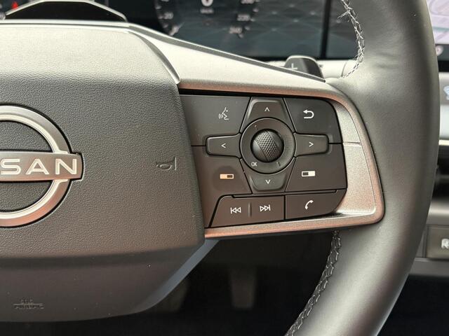 Nissan LEAF Evolve 75 kWh / 10 Jaar Nissan More / Panoramadak / Adaptief Cruise Control / Elektr. Voorstoelen / Massage Functie Bestuurder / Apple Carplay&Android Auto / Dab / Elektr. Achterklep / Cold Pack / Warmte Pomp /