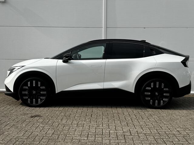 Nissan LEAF Evolve 75 kWh Uit voorraad leverbaar ! / Google Maps Navigatie / BOSE Audio / Panoramadak / Lederen Bekleding / Massagestoelen / 360 Graden Camera /